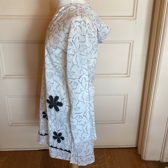 Kerry Cassill Pullover Floral Tunic - Picture 2 of 15